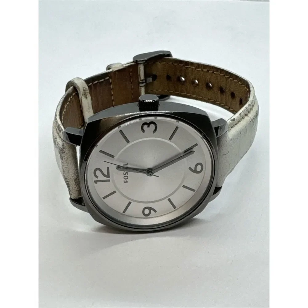 Fossil BQ3360 Women's White Leather Strap Analog Dial Quartz Wrist Watch JNA349